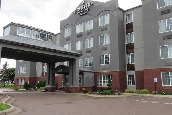 Photo 1 - Country Inn & Suites by Radisson, Eagan, MN