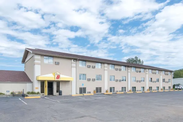 Photo 1 - Super 8 by Wyndham Watertown