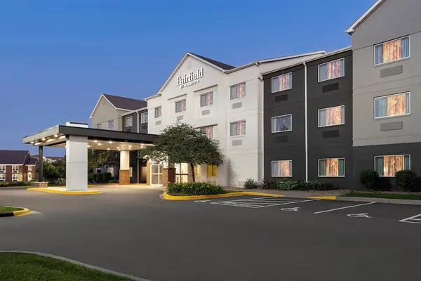 Photo 1 - Fairfield Inn & Suites by Marriott Minneapolis Burnsville