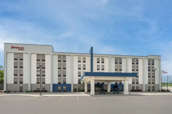 Photo 1 - Hampton Inn Altoona