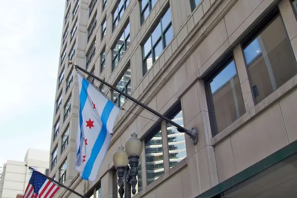 Photo 1 - Hampton Inn & Suites Chicago Downtown