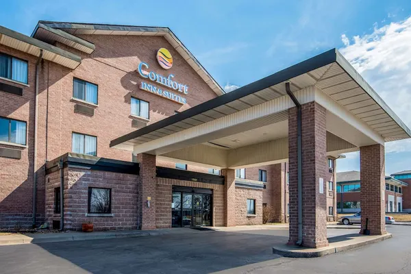 Photo 1 - Comfort Inn & Suites Lees Summit - Kansas City