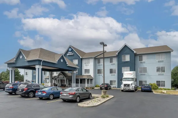 Photo 1 - Best Western Fort Wayne Inn & Suites North