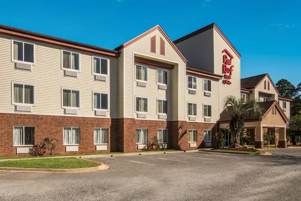 Photo 1 - Red Roof Inn & Suites Pensacola East - Milton