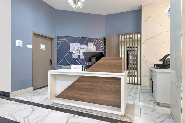 Photo 1 - Holiday Inn Express Dallas Downtown by IHG