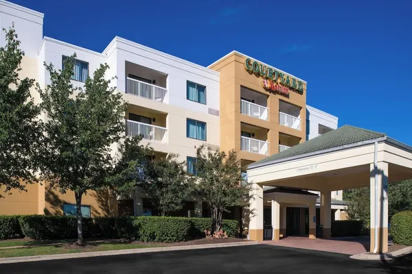 Photo 1 - Courtyard by Marriott Charlotte Gastonia