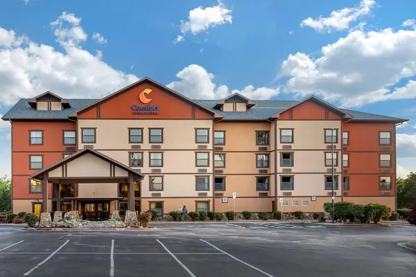 Photo 1 - Comfort Inn & Suites Branson Meadows