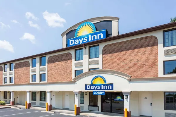 Photo 1 - Days Inn by Wyndham Dumfries Quantico