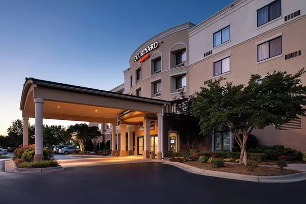 Photo 1 - Courtyard by Marriott High Point