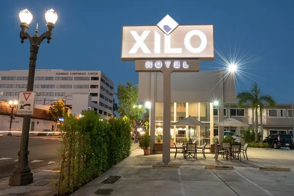 Photo 1 - Hotel Xilo Glendale