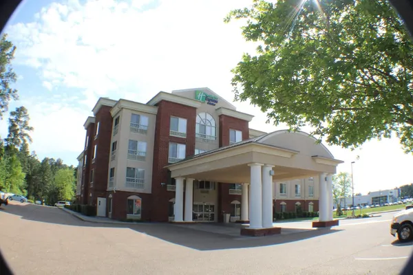 Photo 1 - Holiday Inn Express & Suites W. Monroe by IHG