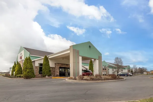 Photo 1 - Syracuse Grand