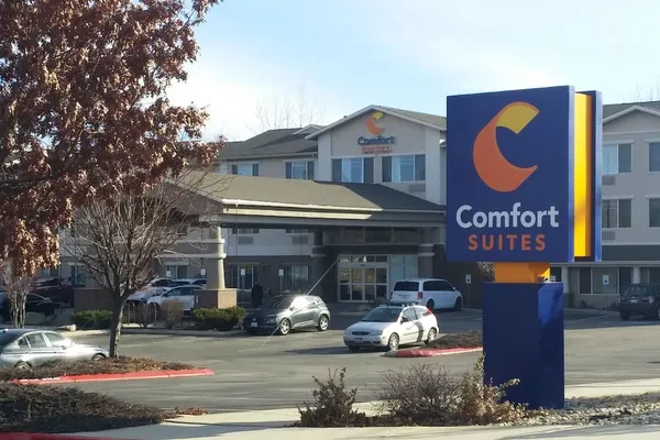 Photo 1 - Comfort Suites Airport