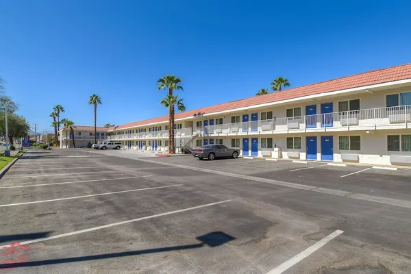 Photo 1 - Motel 6 Rancho Mirage, CA - Palm Springs