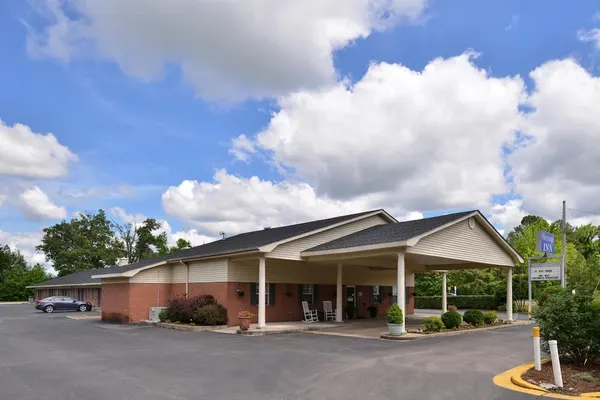 Photo 1 - The Heritage Inn