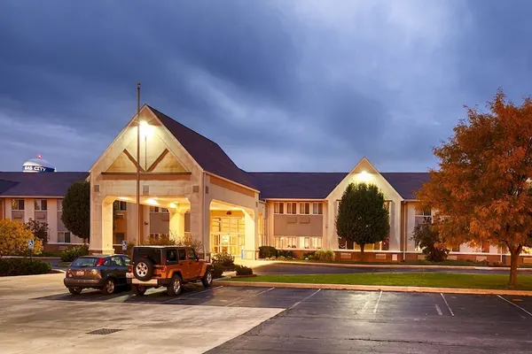 Photo 1 - Best Western Gas City