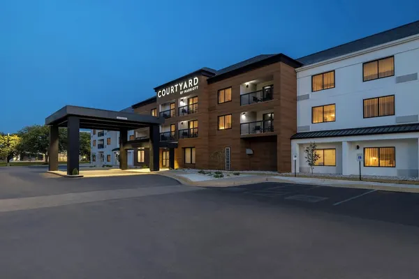 Photo 1 - Courtyard by Marriott Kokomo