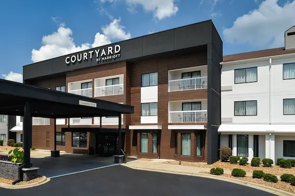 Photo 1 - Courtyard by Marriott Charlotte/Matthews