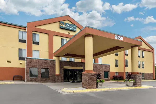 Photo 1 - Quality Inn & Suites Lenexa Kansas City