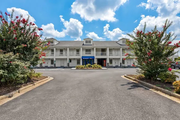 Photo 1 - Baymont by Wyndham Forest City