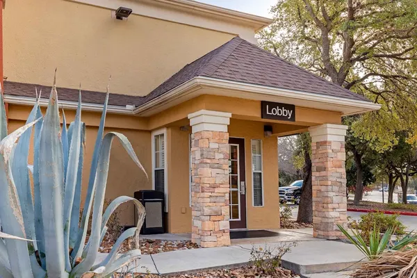 Photo 1 - Extended Stay America Suites San Antonio Airport