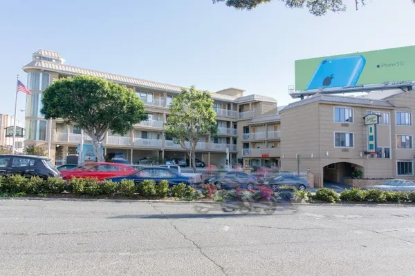 Photo 1 - Francisco Bay Inn