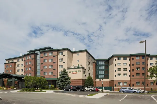 Photo 1 - Courtyard by Marriott Boston Waltham