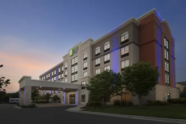 Photo 1 - Holiday Inn Express & Suites Baltimore - BWI Airport North, an IHG Hotel