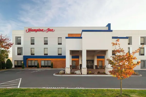 Photo 1 - Hampton Inn Chicopee/Springfield