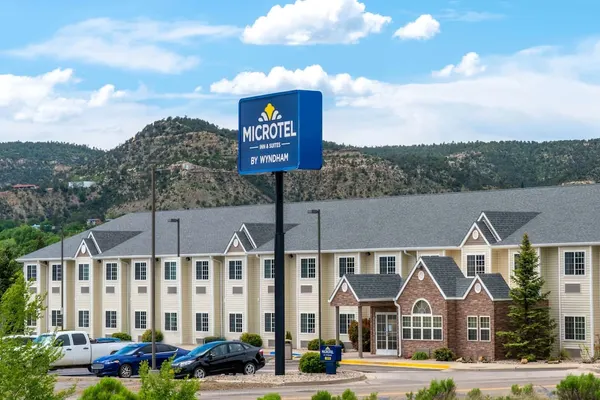 Photo 1 - Microtel Inn & Suites by Wyndham Raton