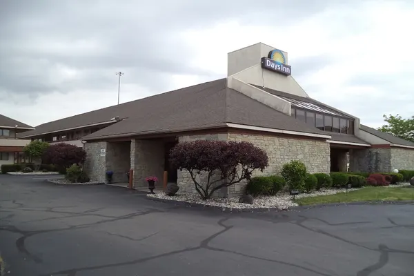 Photo 1 - Days Inn by Wyndham Maumee/Toledo