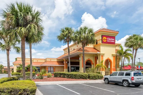 Photo 1 - Clarion Inn & Suites Kissimmee-Lake Buena Vista South