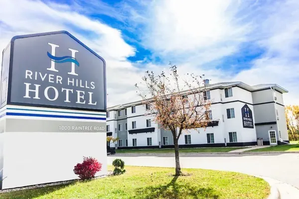 Photo 1 - River Hills Hotel