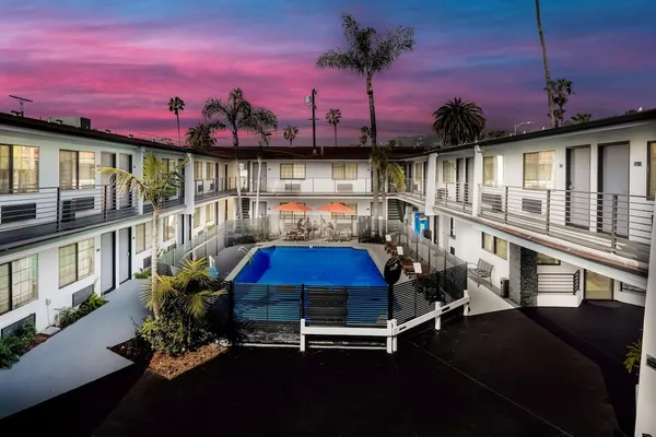 Photo 1 - Sunset West Hotel, SureStay Collection by Best Western