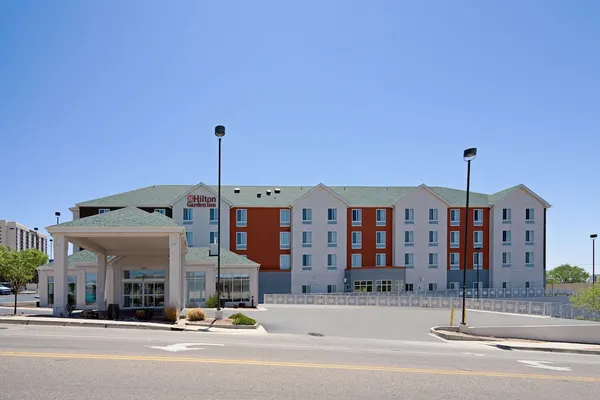 Photo 1 - Hilton Garden Inn Albuquerque Airport