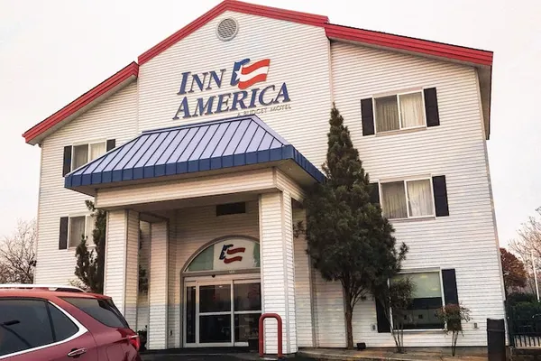 Photo 1 - Inn America - Lewiston