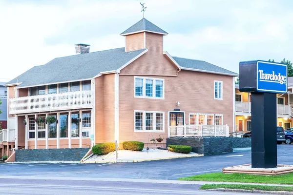 Photo 1 - Travelodge by Wyndham South Burlington
