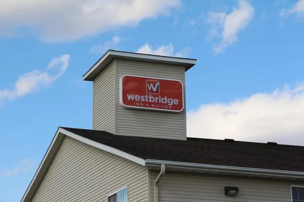 Photo 1 - Westbridge Inn & Suites Carrollton