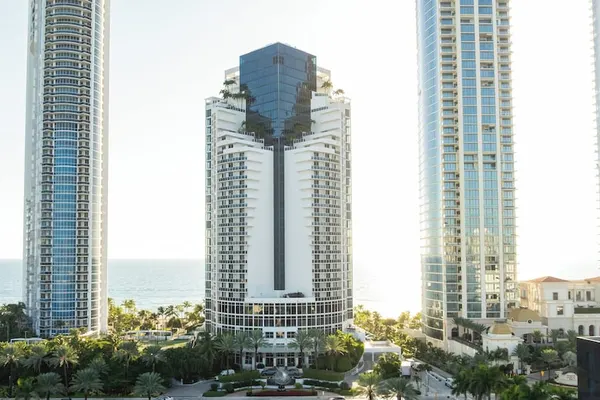 Photo 1 - Trump International Beach Resort