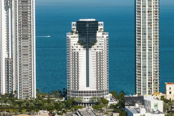 Photo 1 - Trump International Beach Resort