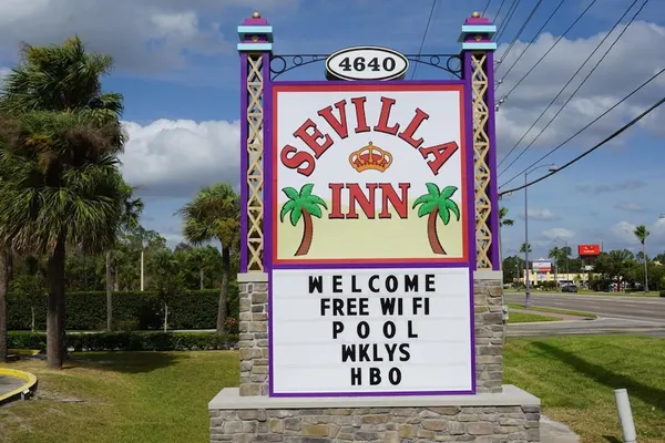 Photo 1 - Sevilla Inn - Near Medieval Times