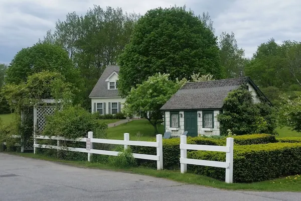Photo 1 - Strong House Inn