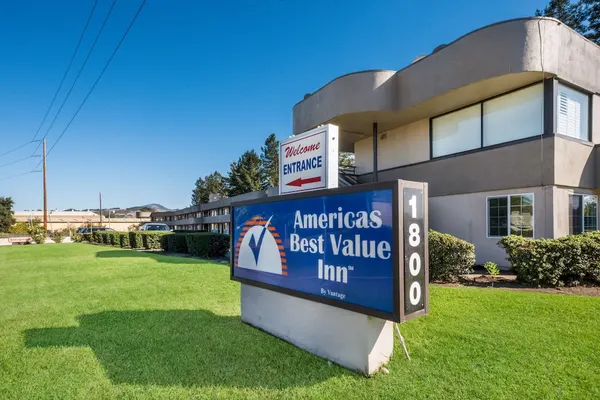 Photo 1 - Americas Best Value Inn Santa Rosa, CA