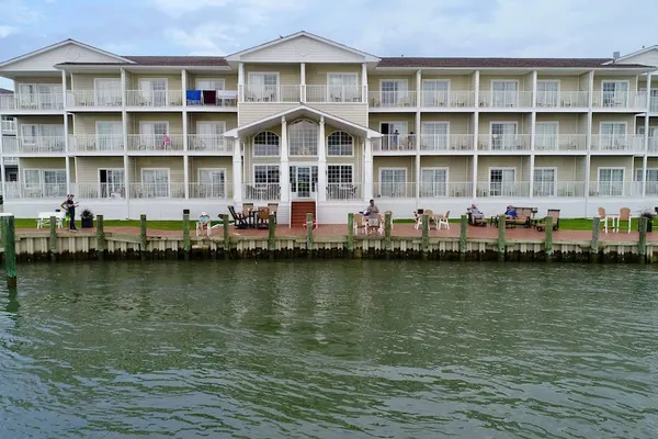 Photo 1 - Hampton Inn & Suites Chincoteague Waterfront