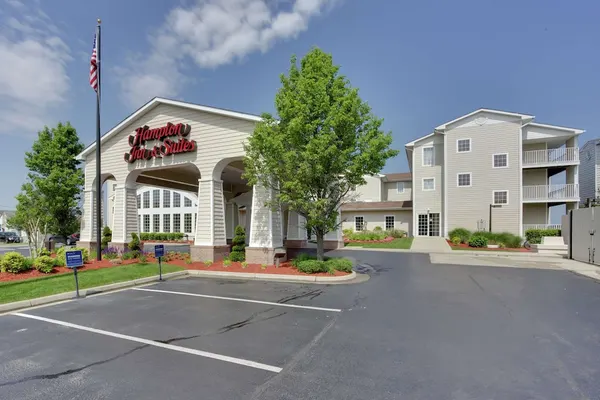 Photo 1 - Hampton Inn & Suites Chincoteague Waterfront