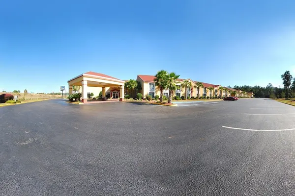 Photo 1 - Comfort Inn & Suites Walterboro I-95