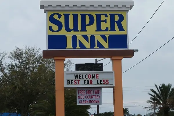 Photo 1 - Super Inn