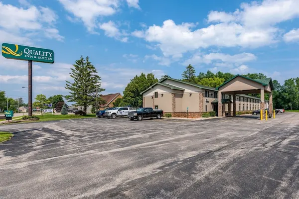 Photo 1 - Quality Inn & Suites Marinette