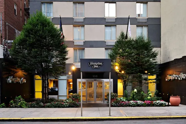 Photo 1 - Hampton Inn Manhattan-Chelsea