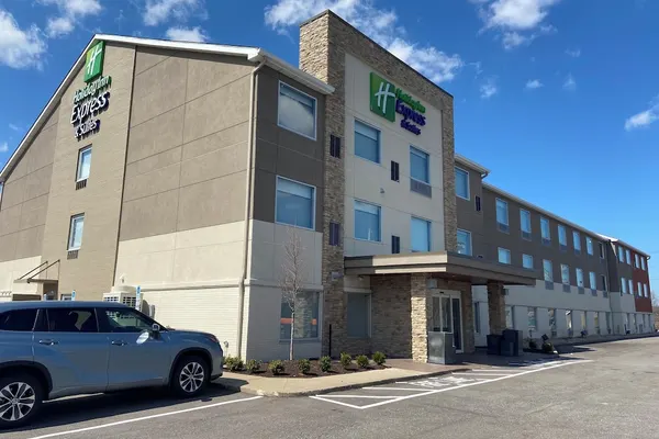 Photo 1 - Holiday Inn Express & Suites Elyria, an IHG Hotel